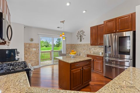 Tiny photo for 1902 CRENSHAW Circle, Vernon Hills, IL 60061 (MLS # 12607143)
