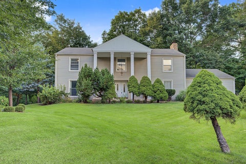 Photo of 6 DOGWOOD Road, Rolling Meadows, IL 60008 (MLS # 12756496)