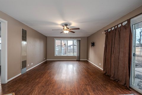 Tiny photo for 18940 Baker Avenue, Country Club Hills, IL 60478 (MLS # 12547913)