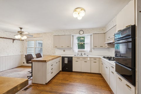Tiny photo for 412 Dundee Avenue, Barrington, IL 60010 (MLS # 12726417)