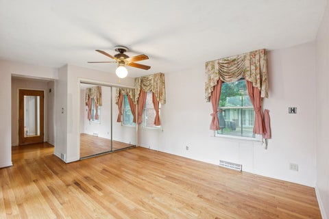 Tiny photo for 412 Dundee Avenue, Barrington, IL 60010 (MLS # 12726417)