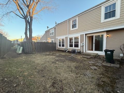 Tiny photo for 2080 Sutherland Place, Hoffman Estates, IL 60169 (MLS # 12586692)