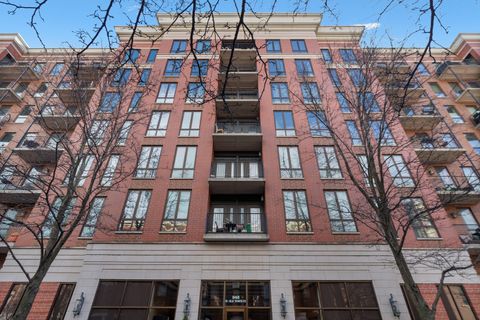 Photo of 343 W Old Town Court #204, Chicago, IL 60610 (MLS # 12567486)