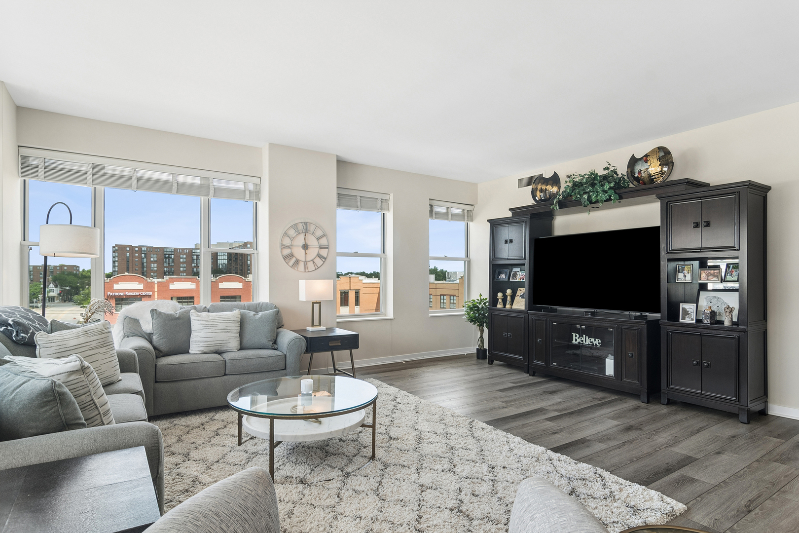 77 S EVERGREEN Avenue 402