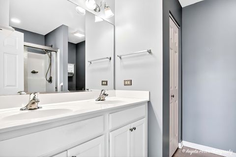 Tiny photo for 806 Madison Avenue, McHenry, IL 60050 (MLS # 12508028)