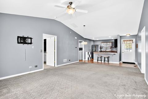 Tiny photo for 806 Madison Avenue, McHenry, IL 60050 (MLS # 12508028)