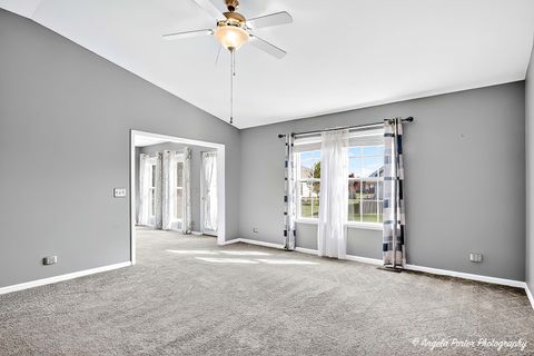 Tiny photo for 806 Madison Avenue, McHenry, IL 60050 (MLS # 12508028)