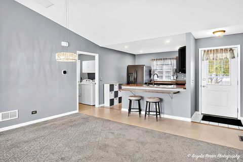 Tiny photo for 806 Madison Avenue, McHenry, IL 60050 (MLS # 12508028)