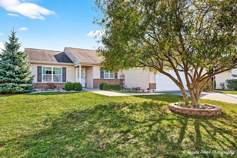 Photo of 806 Madison Avenue, McHenry, IL 60050 (MLS # 12508028) Photo of 806 Madison Avenue, McHenry, IL 60050 (MLS # 12508028)