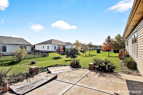 Tiny photo for 806 Madison Avenue, McHenry, IL 60050 (MLS # 12508028)