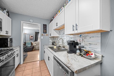 Tiny photo for 7318 Kelling Street, Davenport, IA 52806 (MLS # 12587972)