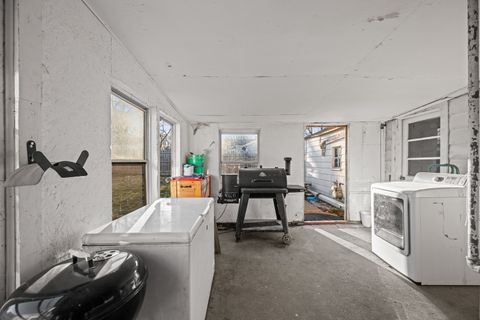 Tiny photo for 7318 Kelling Street, Davenport, IA 52806 (MLS # 12587972)