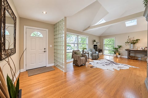 Tiny photo for 426 Amherst Avenue, Des Plaines, IL 60016 (MLS # 12768921)