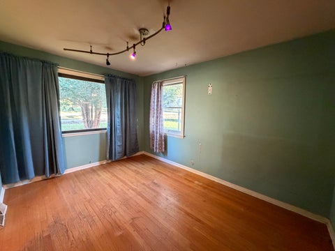 Tiny photo for 800 S River Road, Fox River Grove, IL 60021 (MLS # 12757982)