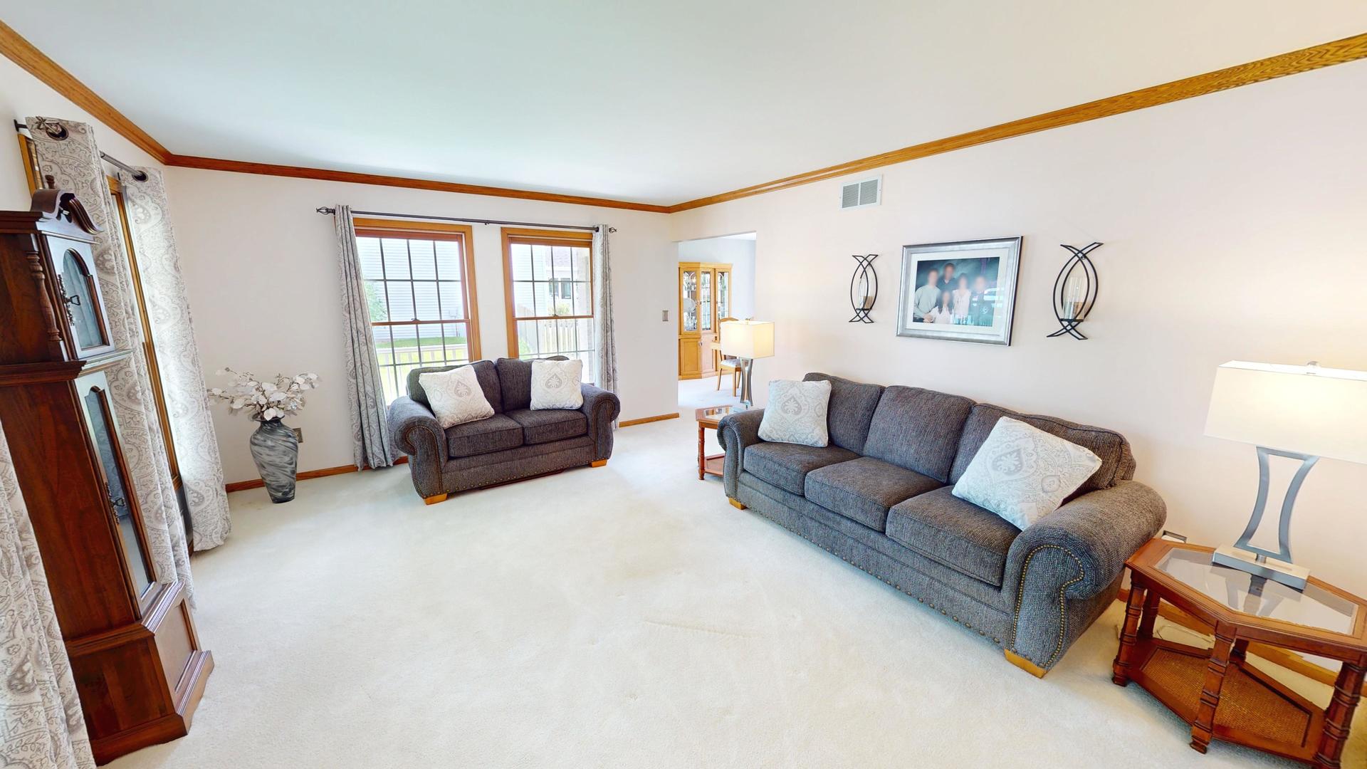 25715 W Cherokee Trail