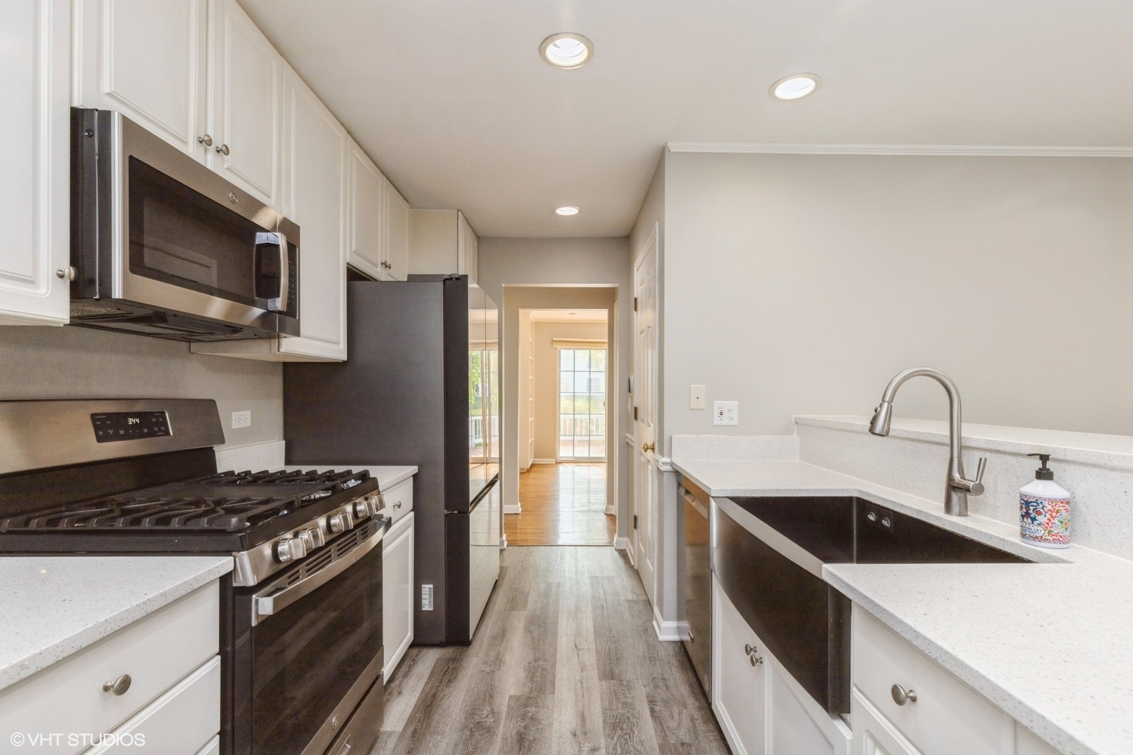 108 Meadowbrook Lane