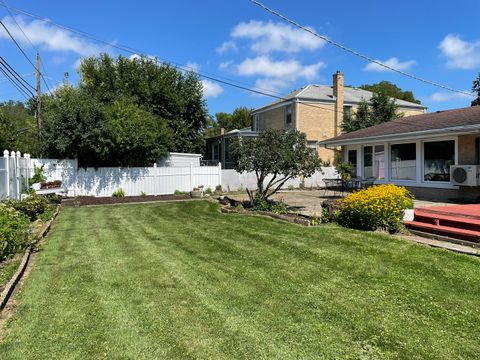 Tiny photo for 8240 Lowell Avenue, Skokie, IL 60076 (MLS # 12457492)