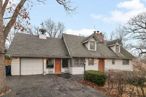 Photo of 9215 S 83rd Avenue, Hickory Hills, IL 60457 (MLS # 12620794)