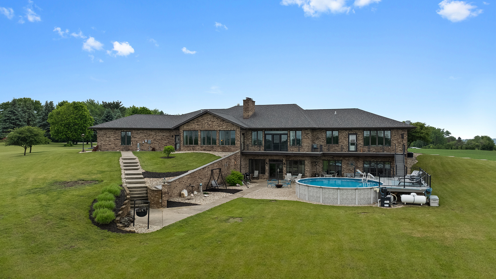 2765 W Pines Road