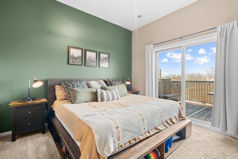 Tiny photo for 2248 W Foster Avenue #4, Chicago, IL 60625 (MLS # 12587693)