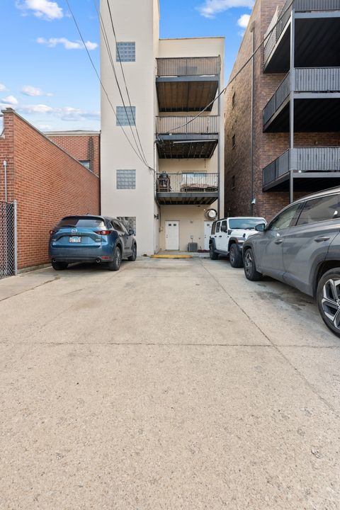 Tiny photo for 2248 W Foster Avenue #4, Chicago, IL 60625 (MLS # 12587693)