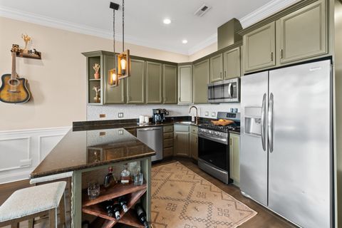 Tiny photo for 2248 W Foster Avenue #4, Chicago, IL 60625 (MLS # 12587693)