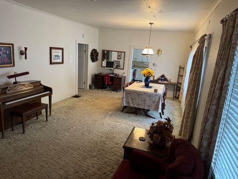 Tiny photo for 806 N Maple Street N, Benton, IL 62812 (MLS # 12582020)