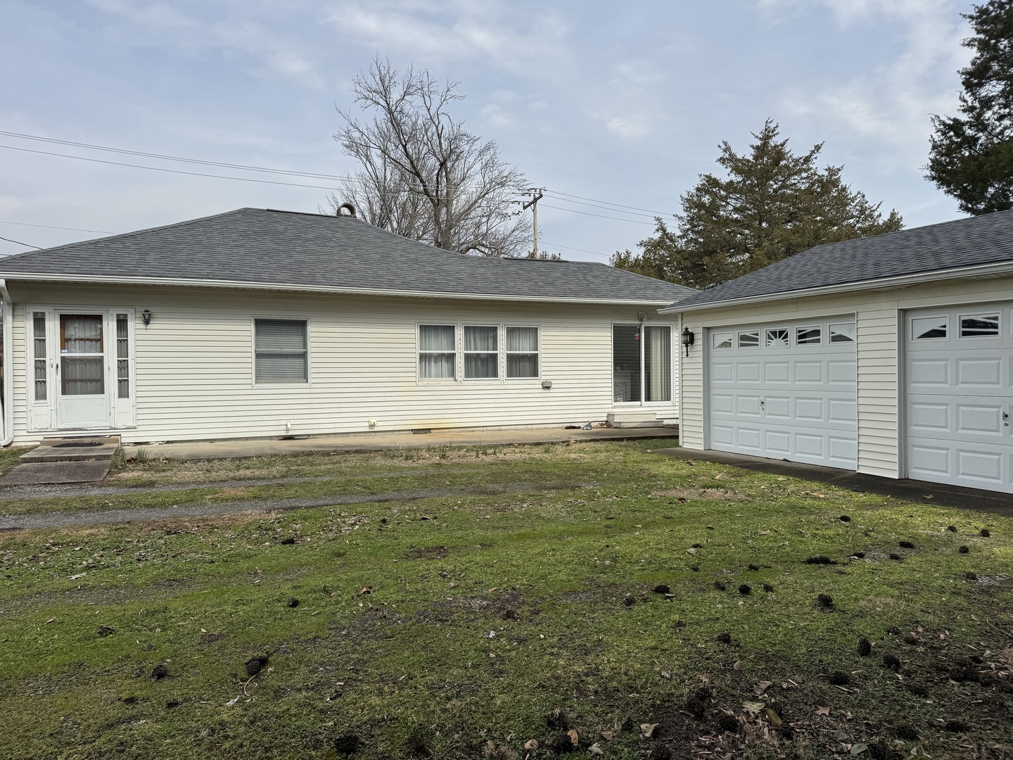 806 N Maple Street N