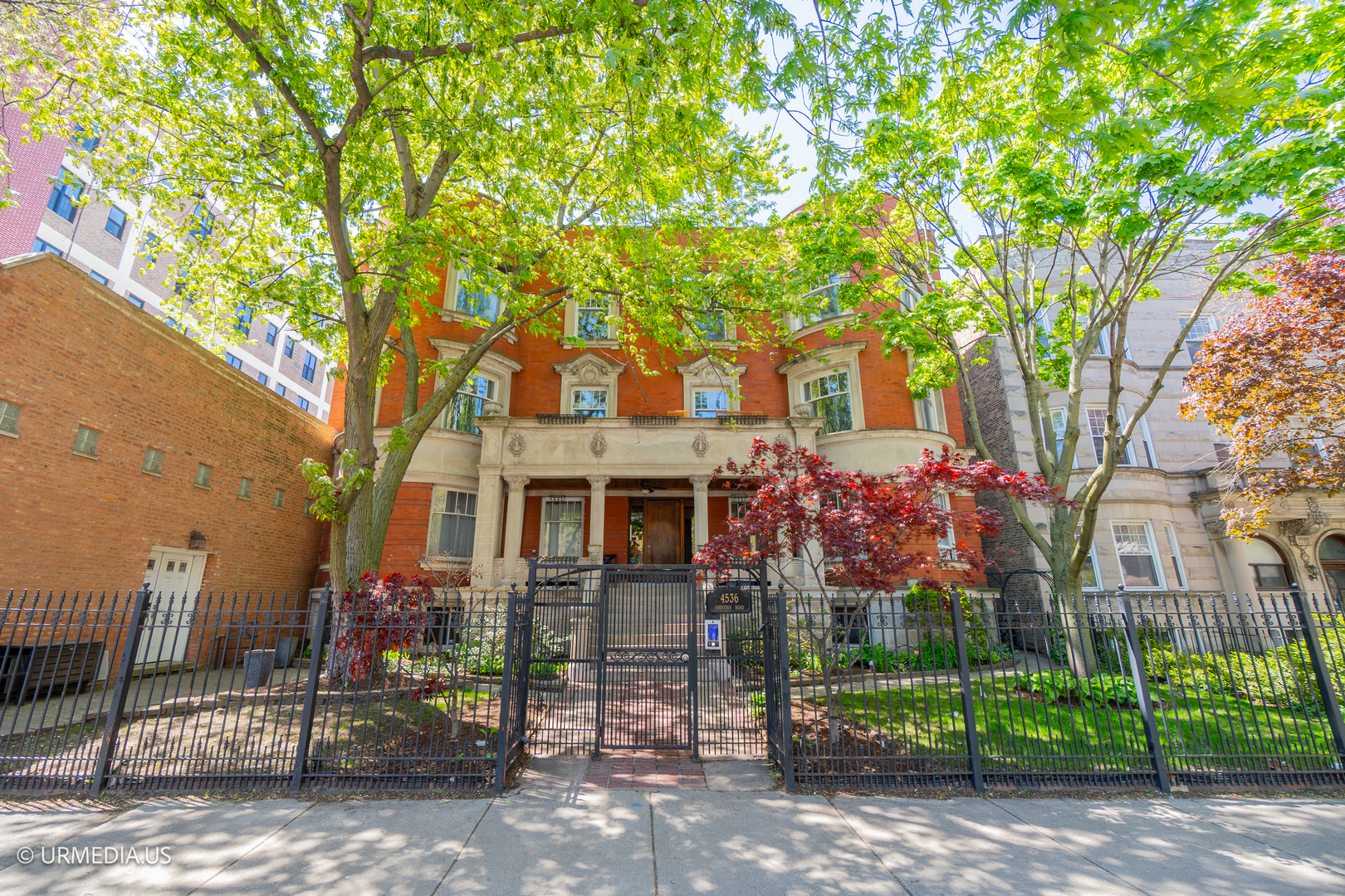 4536 N SHERIDAN Road 104
