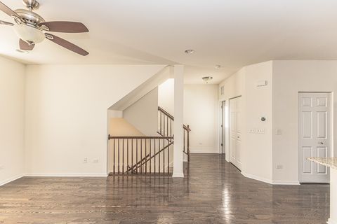 Tiny photo for 877 Lewisburg Lane, Aurora, IL 60504 (MLS # 12509176)