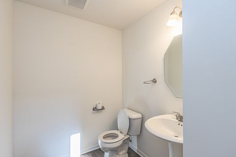 Tiny photo for 877 Lewisburg Lane, Aurora, IL 60504 (MLS # 12509176)