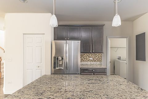 Tiny photo for 877 Lewisburg Lane, Aurora, IL 60504 (MLS # 12509176)