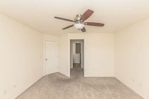 Tiny photo for 877 Lewisburg Lane, Aurora, IL 60504 (MLS # 12509176)