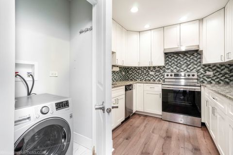 Tiny photo for Carol Stream, IL 60188 (MLS # 12582400)