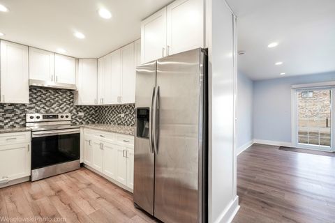 Tiny photo for Carol Stream, IL 60188 (MLS # 12582400)