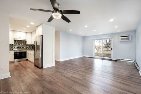 Tiny photo for Carol Stream, IL 60188 (MLS # 12582400)