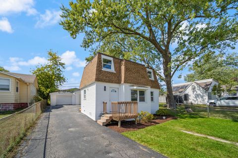 Tiny photo for 1334 N Lake Shore Drive, Round Lake Beach, IL 60073 (MLS # 12496205)