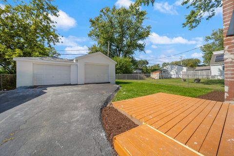 Tiny photo for 1334 N Lake Shore Drive, Round Lake Beach, IL 60073 (MLS # 12496205)
