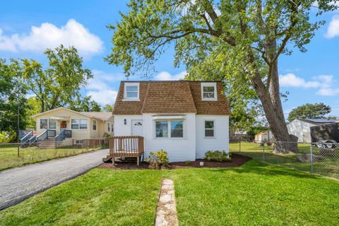 1334 N Lake Shore Drive Round Lake Beach IL 60073