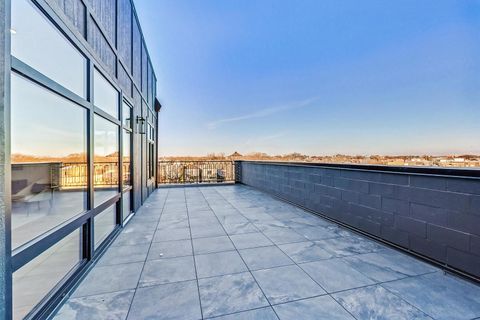 Tiny photo for 1317 N Western Avenue #504, Chicago, IL 60622 (MLS # 12534044)