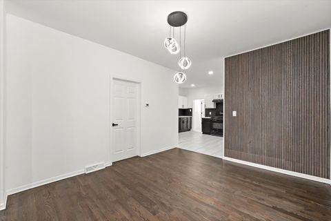Tiny photo for 140 W 110th Street, Chicago, IL 60628 (MLS # 12524723)