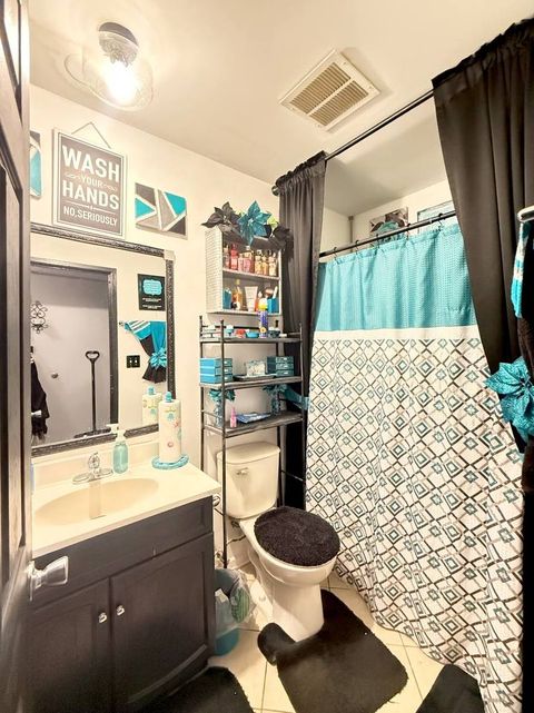 Tiny photo for 157 Gregory Street #2, Aurora, IL 60504 (MLS # 12487066)