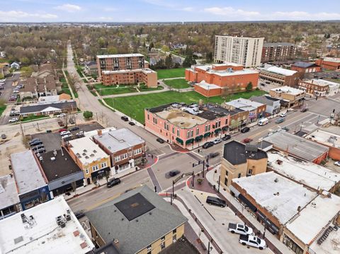 Tiny photo for 37 E Hickory Street #D, Lombard, IL 60148 (MLS # 12593394)