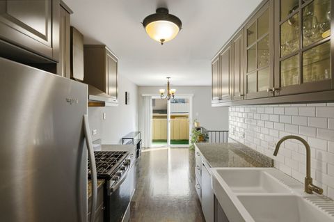 Tiny photo for 37 E Hickory Street #D, Lombard, IL 60148 (MLS # 12593394)