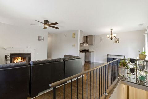Tiny photo for 37 E Hickory Street #D, Lombard, IL 60148 (MLS # 12593394)