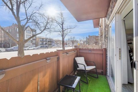 Tiny photo for 475 Shenstone Road #104, Riverside, IL 60546 (MLS # 12577225)