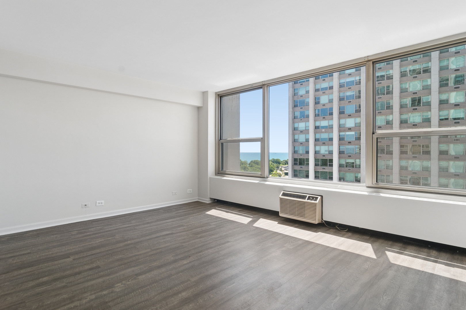 3600 N LAKE SHORE Drive 1421
