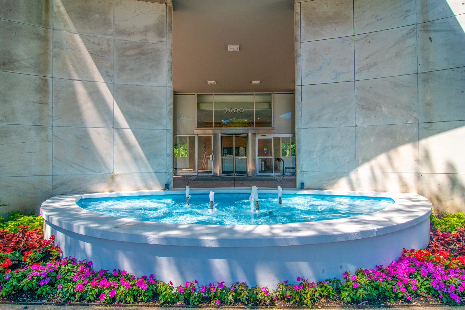 3600 N LAKE SHORE Drive 1421
