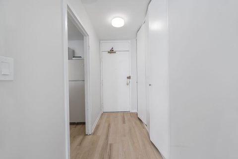 Tiny photo for 525 W Hawthorne Place #406, Chicago, IL 60657 (MLS # 12478275)