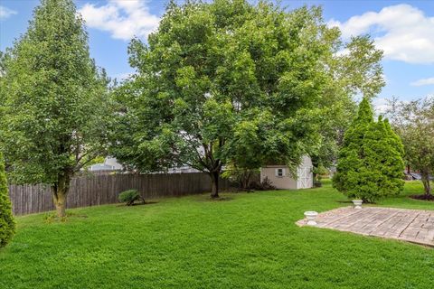 Tiny photo for 808 Violet Circle, Naperville, IL 60540 (MLS # 12457659)